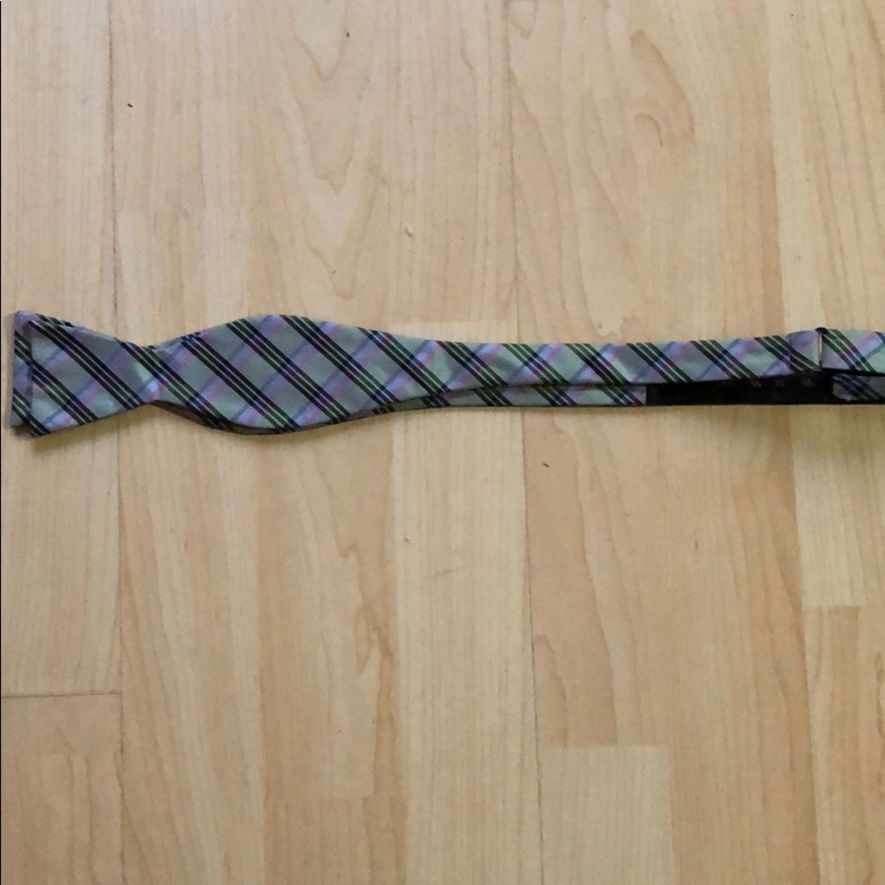 Countess Mara - Bow Tie